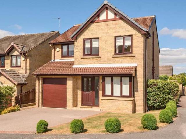 4 Bedroom Detached House