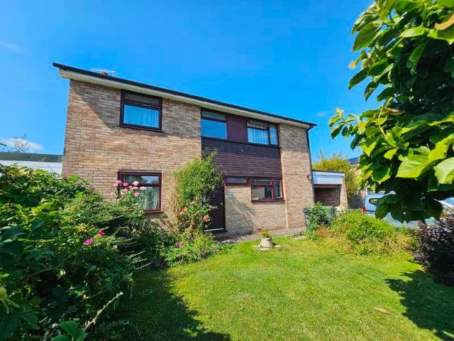 4 Bedroom Detached House