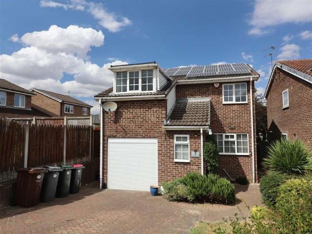 4 Bedroom Detached House