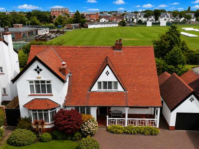 4 Bedroom Detached House