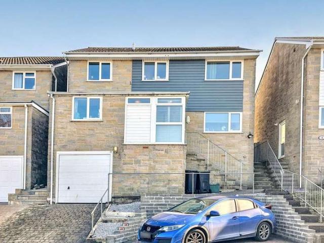 4 Bedroom Detached House