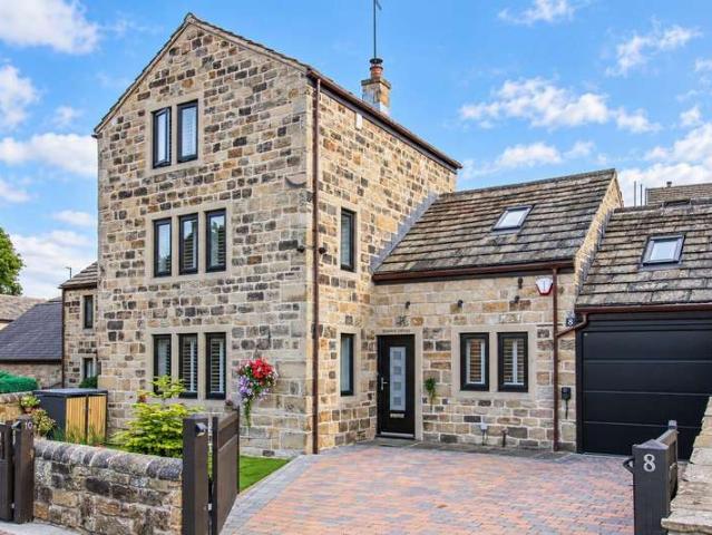 4 Bedroom Detached House