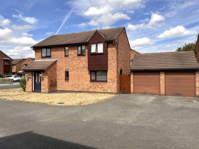4 Bedroom Detached House