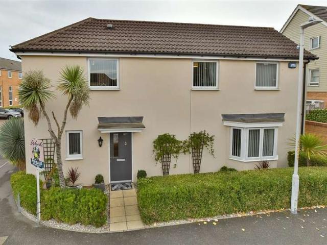 4 Bedroom Detached House