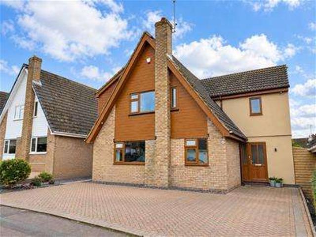 4 Bedroom Detached House