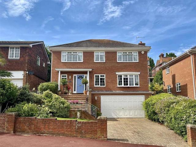 4 Bedroom Detached House