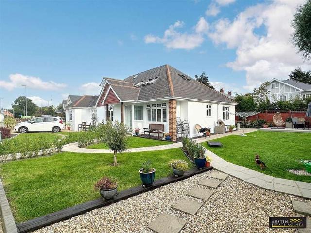 4 Bedroom Detached House