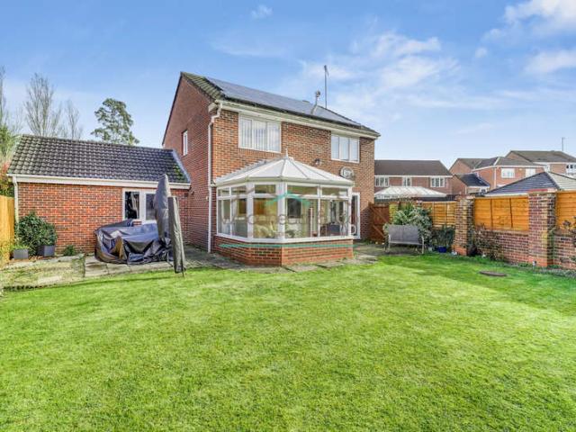 4 Bedroom Detached House
