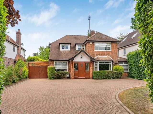 4 Bedroom Detached House
