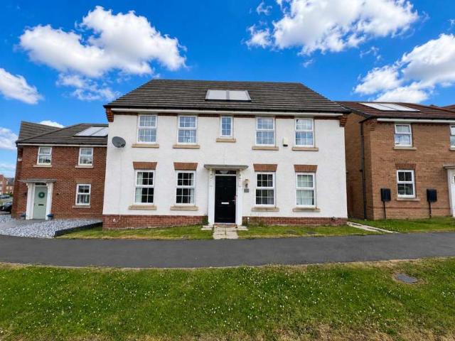 4 Bedroom Detached House