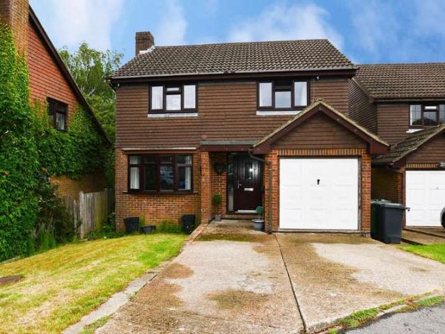 4 Bedroom Detached House