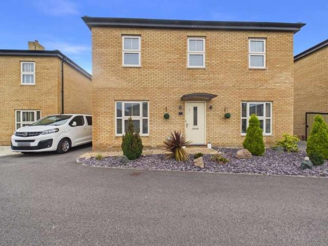 4 Bedroom Detached House