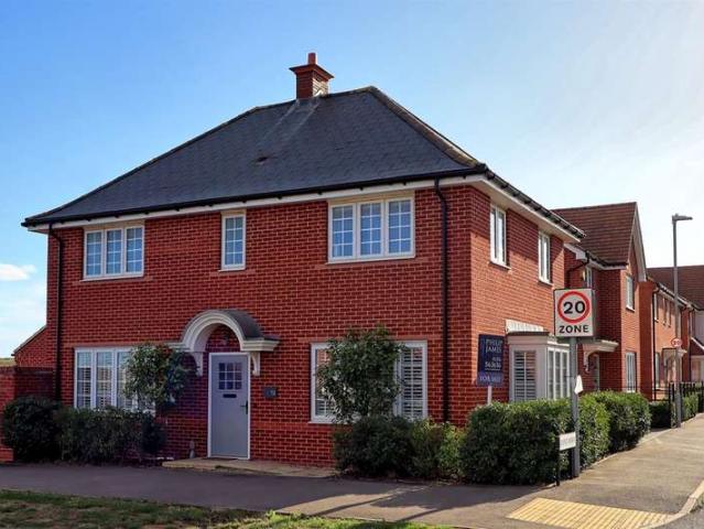 4 Bedroom Detached House