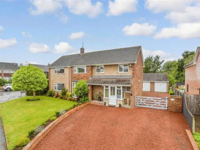 4 Bedroom Detached House