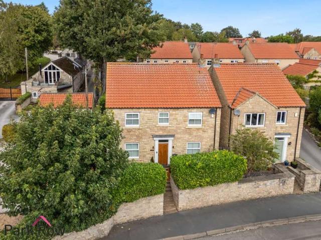 4 Bedroom Detached House