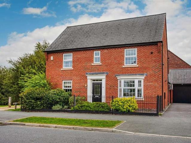 4 Bedroom Detached House