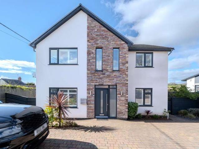 4 Bedroom Detached House