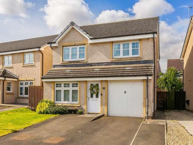 4 Bedroom Detached House