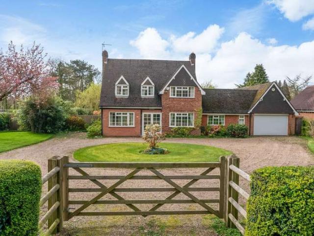 4 Bedroom Detached House