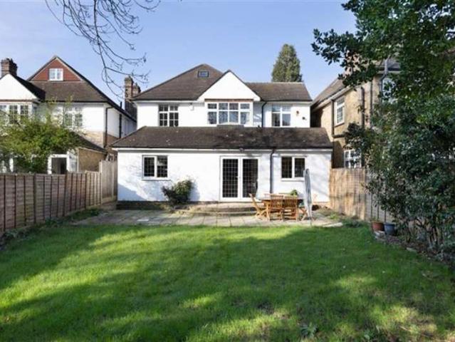 4 Bedroom Detached House