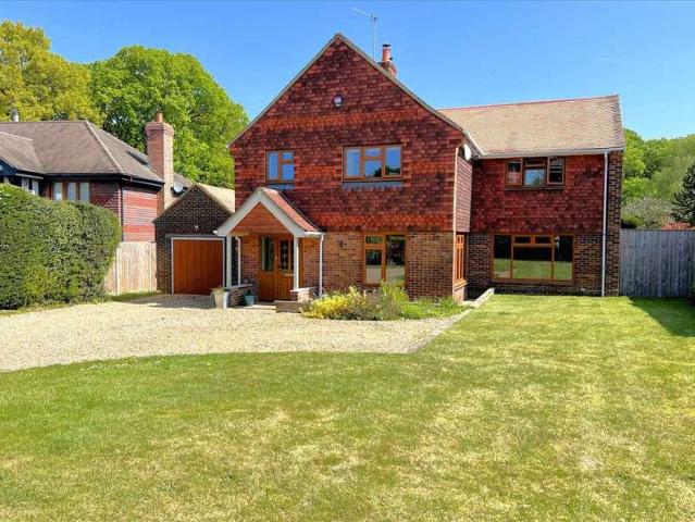 4 Bedroom Detached House