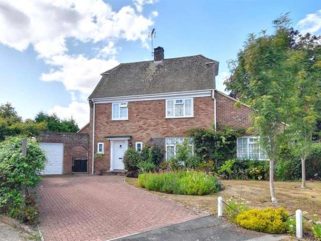 4 Bedroom Detached House