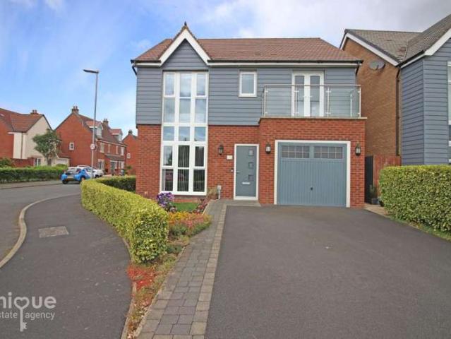 4 Bedroom Detached House