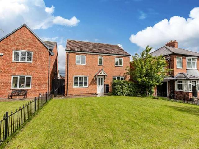 4 Bedroom Detached House