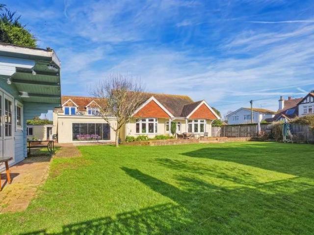 4 Bedroom Detached House