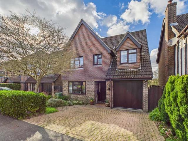4 Bedroom Detached House