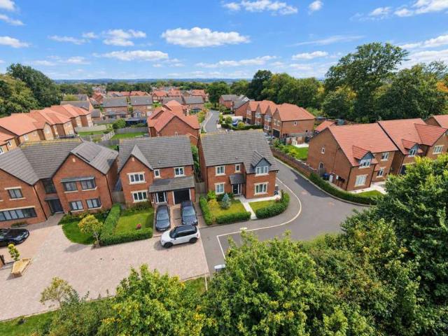 4 Bedroom Detached House