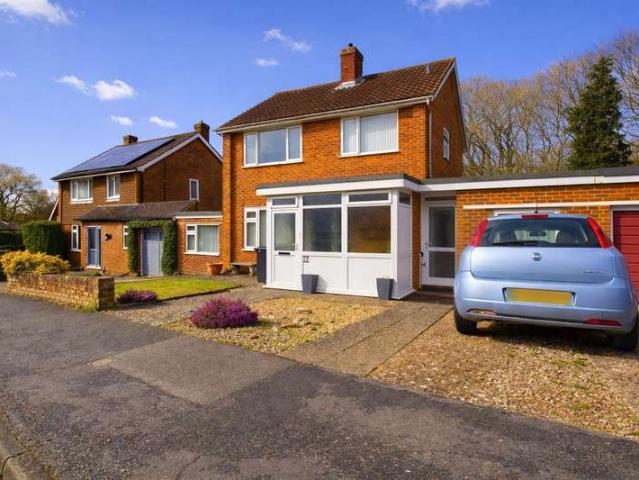 5 Bedroom Detached House