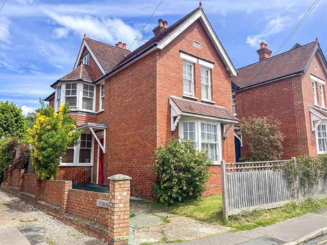 4 Bedroom Detached House