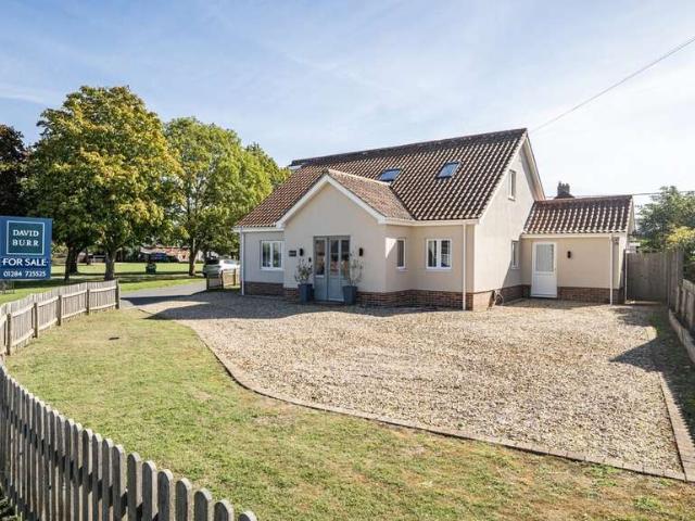 4 Bedroom Detached House