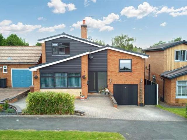 4 Bedroom Detached House