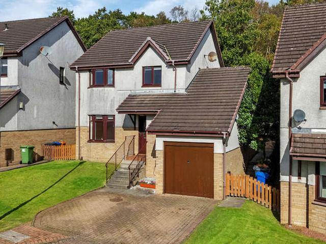 4 Bedroom Detached House