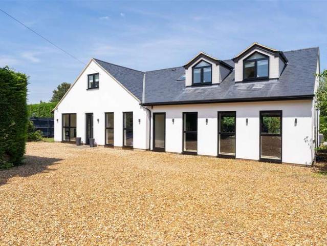 4 Bedroom Detached House