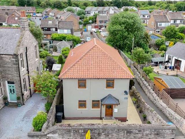 4 Bedroom Detached House