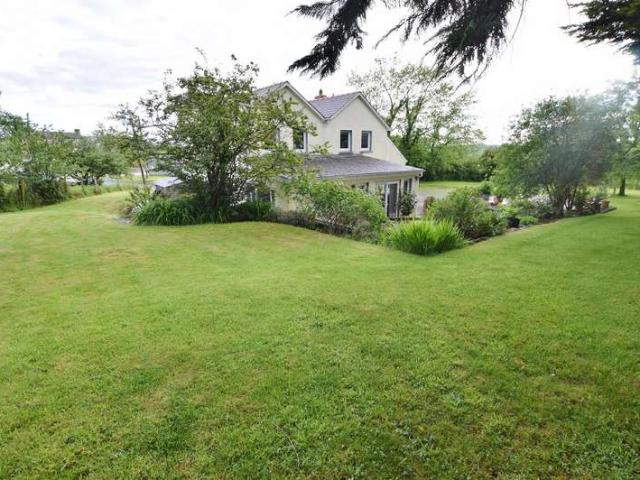 4 Bedroom Detached House