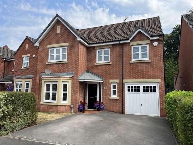 4 Bedroom Detached House