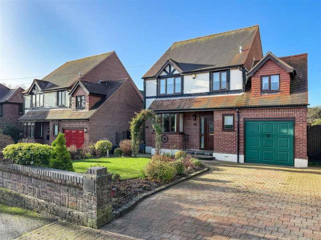 4 Bedroom Detached House