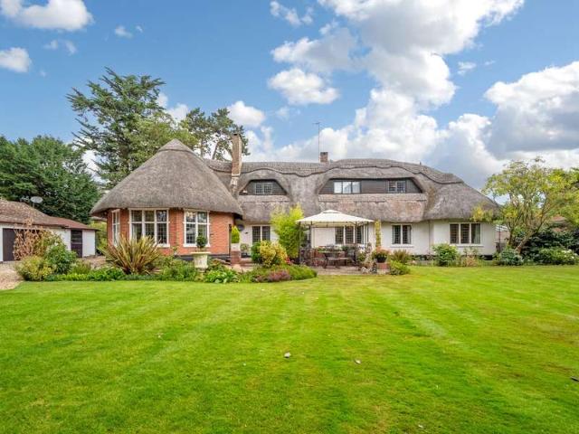 4 Bedroom Detached House