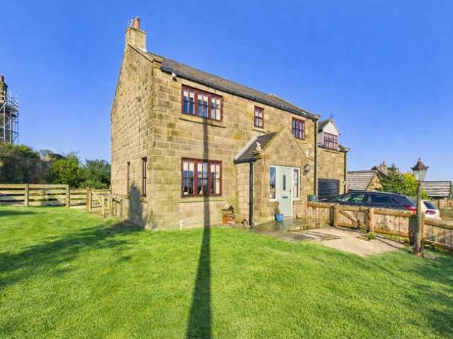 4 Bedroom Detached House