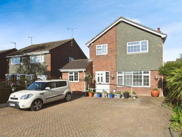 4 Bedroom Detached House