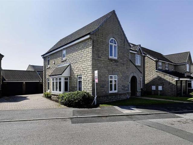 4 Bedroom Detached House