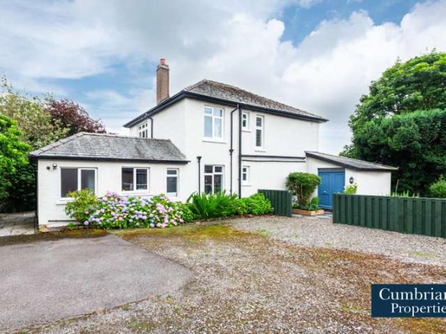 4 Bedroom Detached House