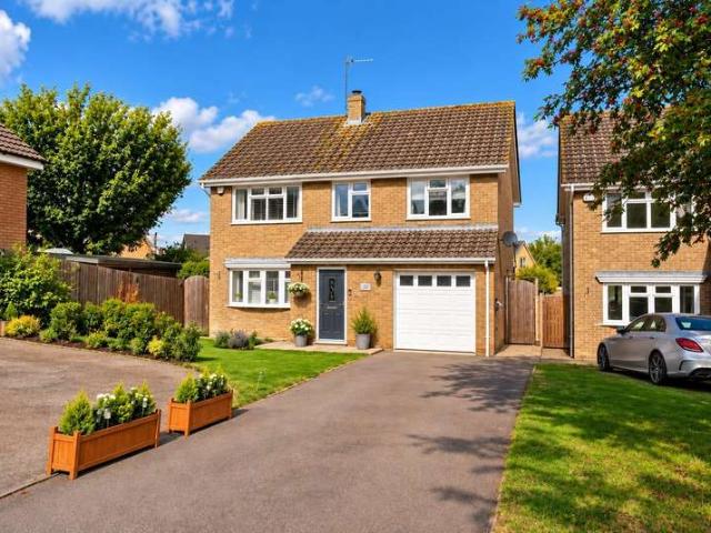 4 Bedroom Detached House