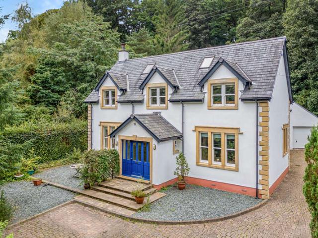 4 Bedroom Detached House