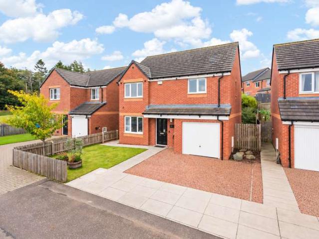 4 Bedroom Detached House