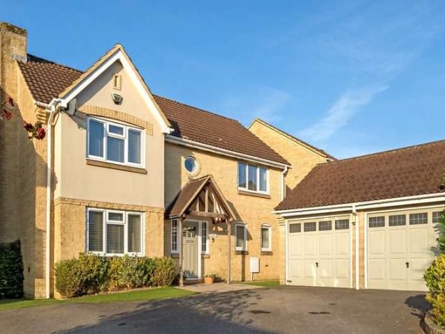 4 Bedroom Detached House